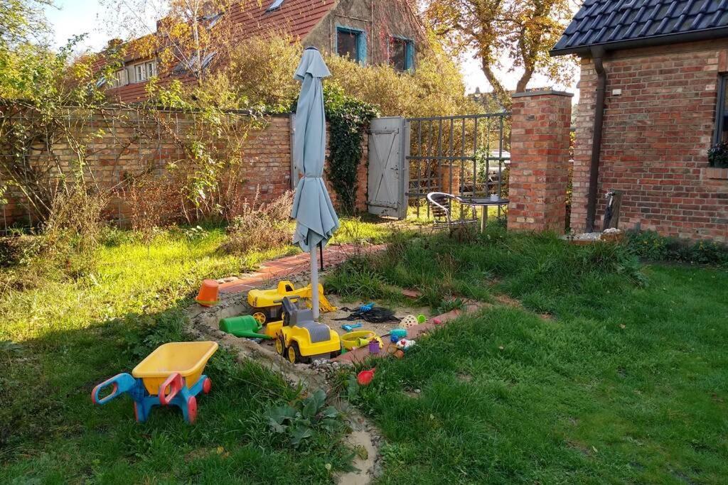 Ferienwohnung In Peetzig Am See Angermunde Exterior foto