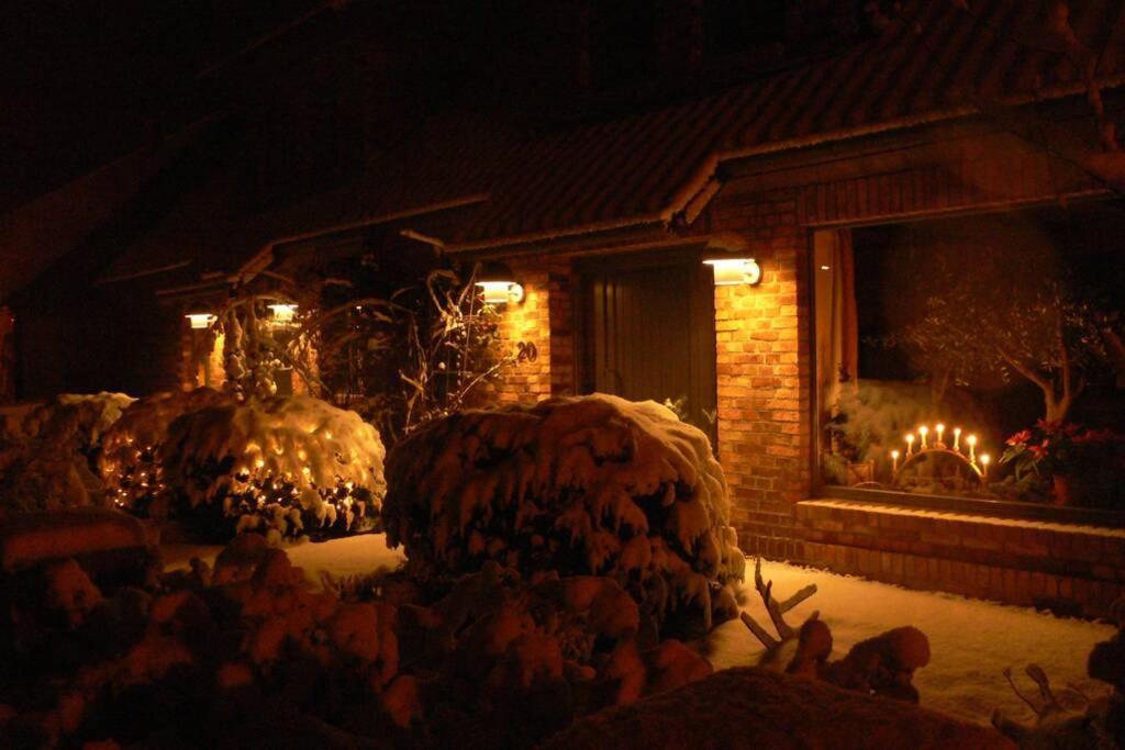 Ferienwohnung In Peetzig Am See Angermunde Exterior foto