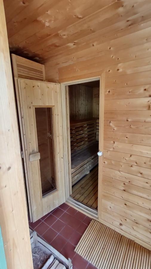 Ferienwohnung In Peetzig Am See Angermunde Exterior foto